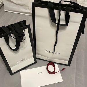 Gucci gift bags, envelop, ribbon